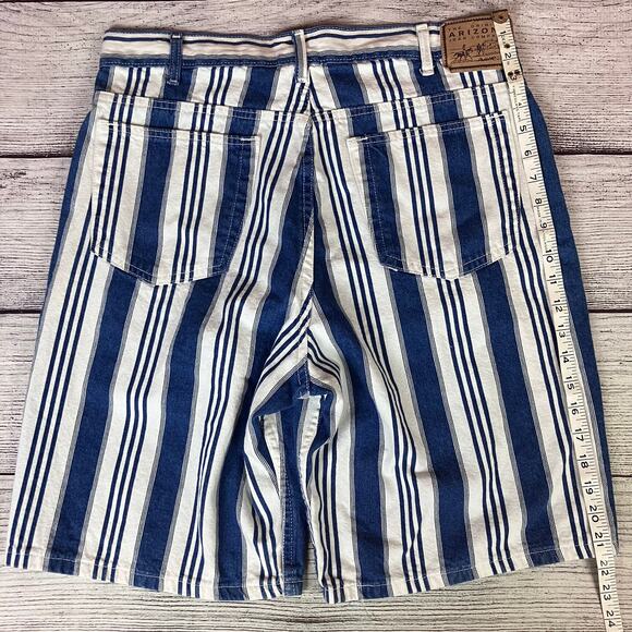 Vintage 1990s Arizona Pinstripe Denim Jean Shorts - Picture 4 of 8